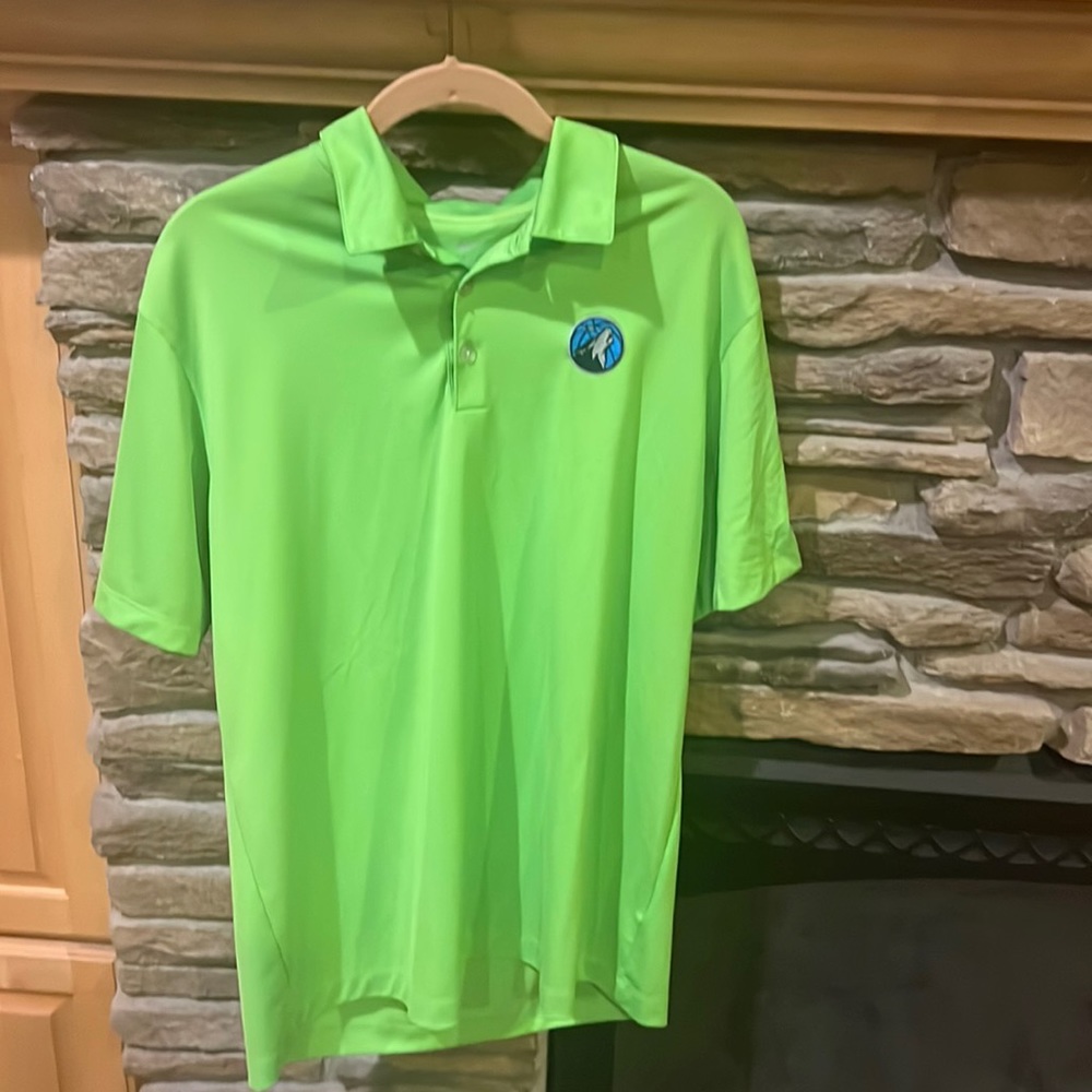 Polo style Timberwolves shirt size L